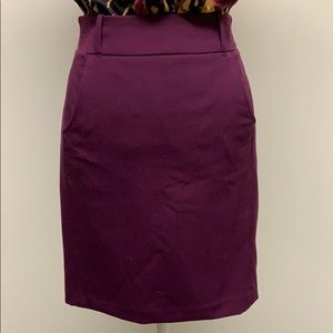 Size 4 Daisy Fuentes Plum Skirt with Pockets